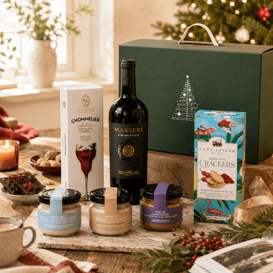 Pachet cadou de Crăciun cu vin Primitivo, creme La Chinata și ciocolată Laurence