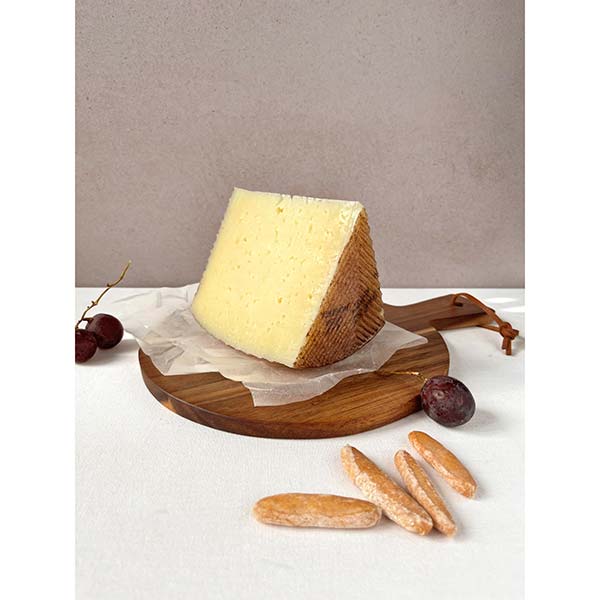 Branza feliata Manchego semiafumata 3-5 luni , Don Gastronom 200g