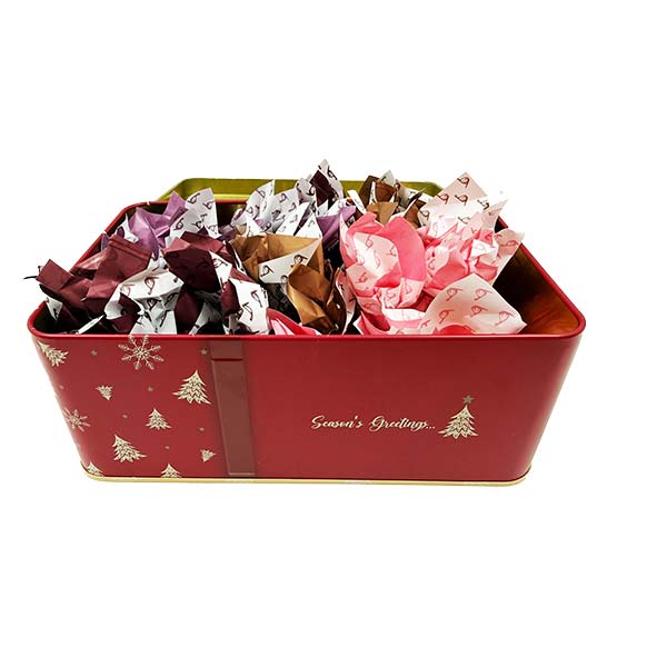 Cutie metalica de Craciun cu asortiment de smochine in ciocolata 350g